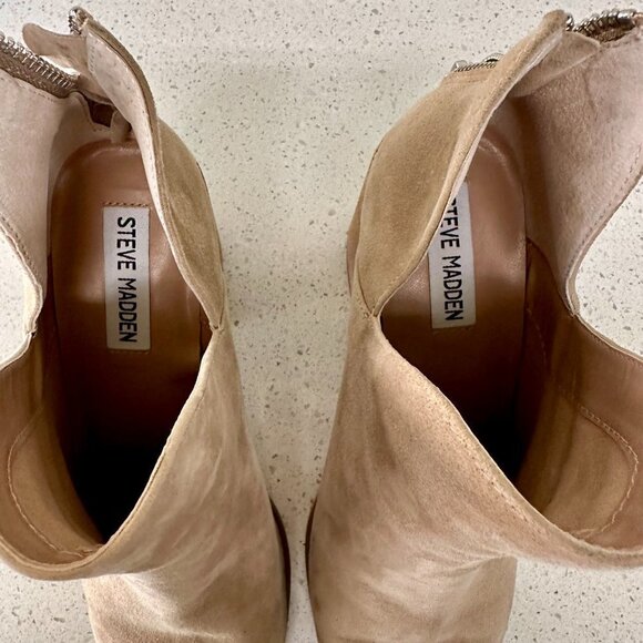 Steve Madden | Size 9 | Suede Leather Camel Ankle Bootie - Picture 5 of 6